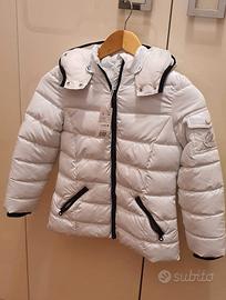 Giacca nuova con cartellino