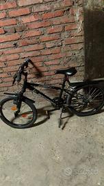 Bicicletta Rockrider