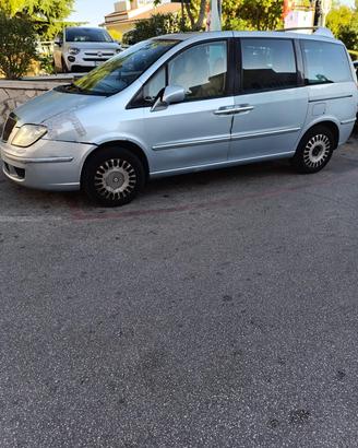 lancia phedra 2.2  7 posti 