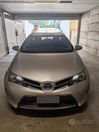 AURIS TOURING SPORTS 1.8 HYBRID ACTIVE PLUS