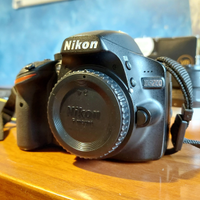 Nikon D3200 con 3 Obiettivi + accessori