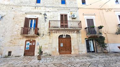 Indipendente con terrazzo e box!