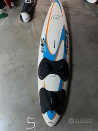 Tavola da windsurf Mistral Score V99