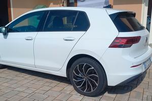 Golf 8 1.5 TSI 130 CV