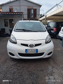 Toyota Aygo 1.0 12V VVT-i 5 porte Now Connect