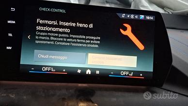 BMW 120d M 2025 ibrida automatica INCIDENTATA