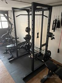 Power rack palestra con cavo alto e basso