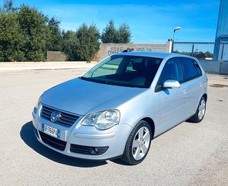 Volkswagen Polo 1.4/80CV TDI 5p. Sportline NEOPATE