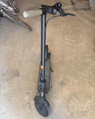 Monopattino elettrico xiaomi