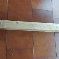  listelli in legno grezzo