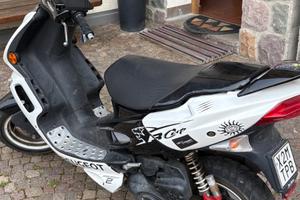 Moto Peugeot Scooter