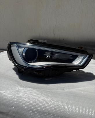 AUDI A3 8V FARO ANTERIORE DESTRO ORIGINALE