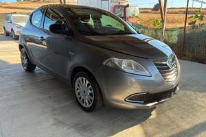 Lancia Ypsilon 1.2 69 CV Platinum