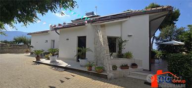 ESCLUSIVA VILLA INDIPENDENTE CON DEPANDANCE E