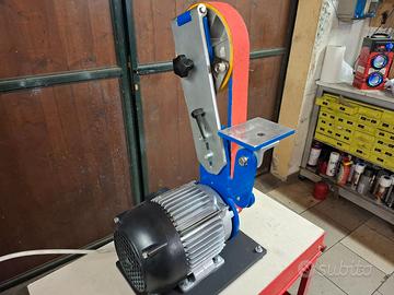 Smerigliatrice a nasto