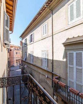 3 LOCALI A VITERBO