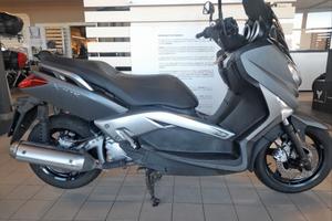 Yamaha X-Max 250