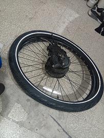 ruota con motore elettrico 
