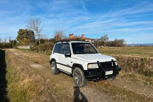 Suzuki vitara jlx