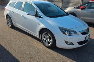 Opel Astra 1.7 CDTI 110CV Sports Tourer Cosmo
