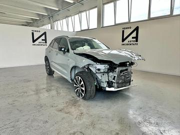 VOLVO XC60 B4 D AWD PLUS DARK