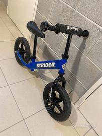 Bici Strider blu