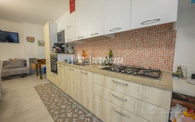 QUADRILOCALE PARI AL NUOVO A DUE PASSI DAL MARE