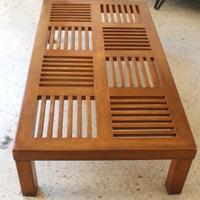 Tavolino basso in legno