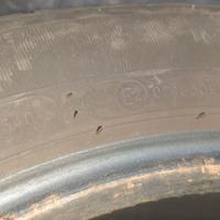Gomme auto