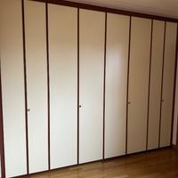 Armadio in legno 8 ante