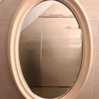 Specchio di legno cornice bianca ovale