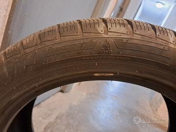 Pneumatici invernali Starmaxx Incurro 235/50 R19