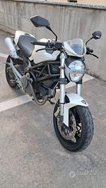 Ducati 696