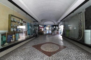 NEGOZIO A VENEZIA