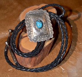Bolo Tie Nativo Americano Autentico in Argento