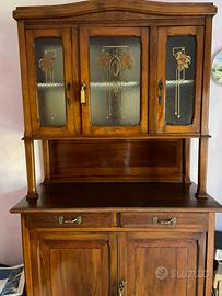 Credenza in stile Liberty