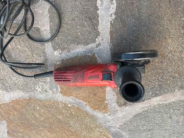 Smerigliatrice milwaukee ag 10-125 ek 1000w