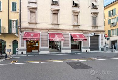 NEGOZIO A BRESCIA
