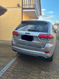 Jeep Grand Cherokee Model S