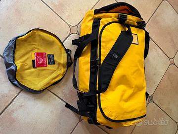 The North Face Base Camp Duffel Tg.L usato
