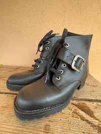 “Anfibi”  similpelle