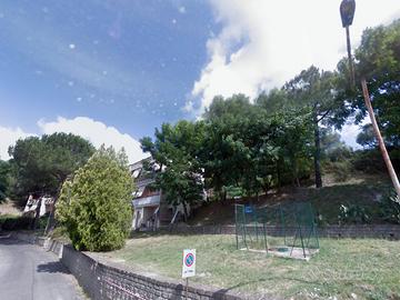 CAMPAGNANO DI ROMA BILOCALe CON PORTICO PRIVATO