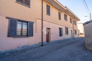 4 LOCALI A MACHERIO