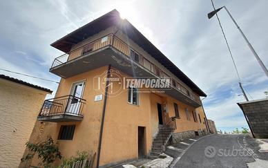 TRE LOCALI SENZA SPESE IN ZONA COLLINARE