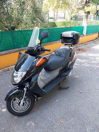 Scooter Honda 250 Foresight