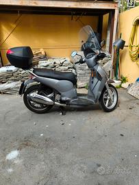 Aprilia Scarabeo 200