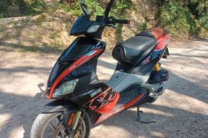 Scooter Aprilia 50 SR carb