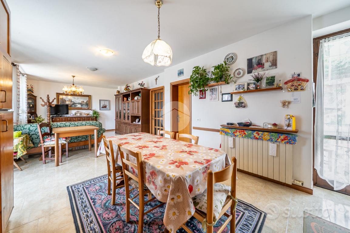 5 LOCALI A LAVAGNO - More