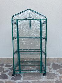 Serra per fiori coperta