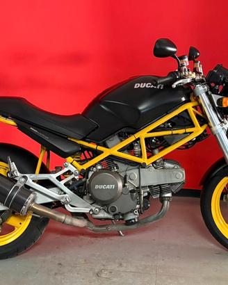 Ducati Monster 600 Dark